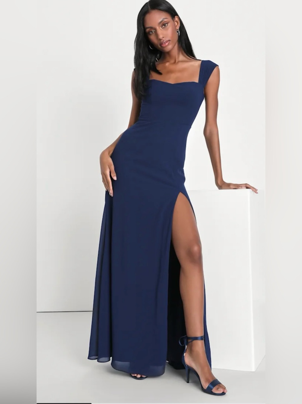 Lulus Navy Blue Maxi Dress with Side Slit – Elegant Formal Dress size Xs